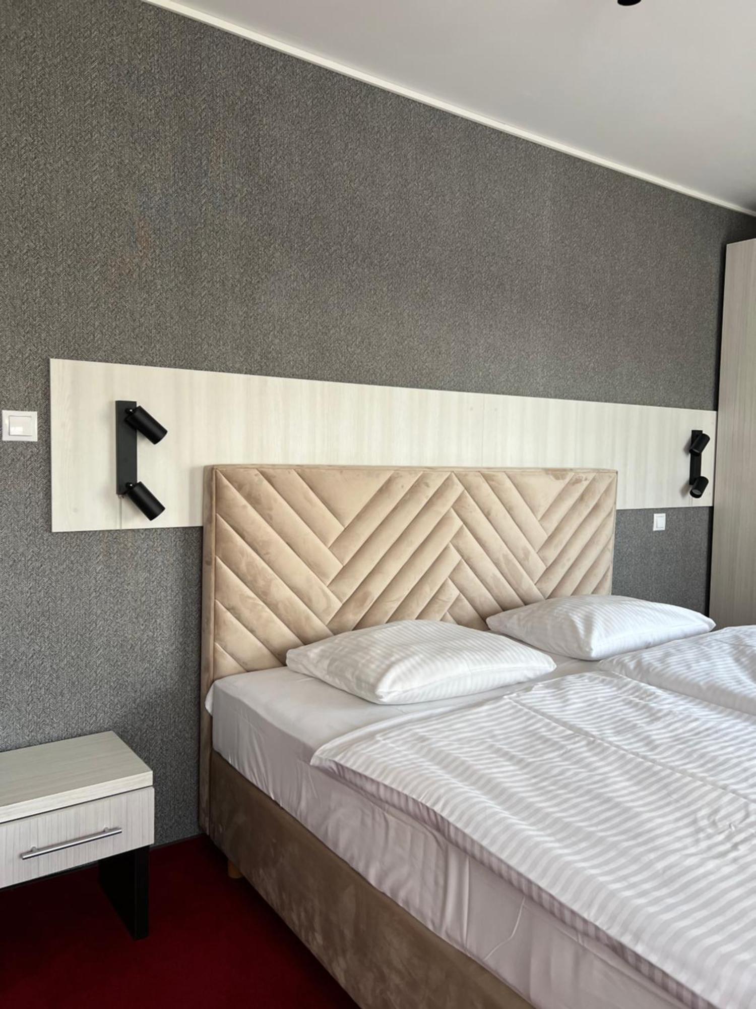 Hotel Olimp ปรุดนิค ภายนอก รูปภาพ